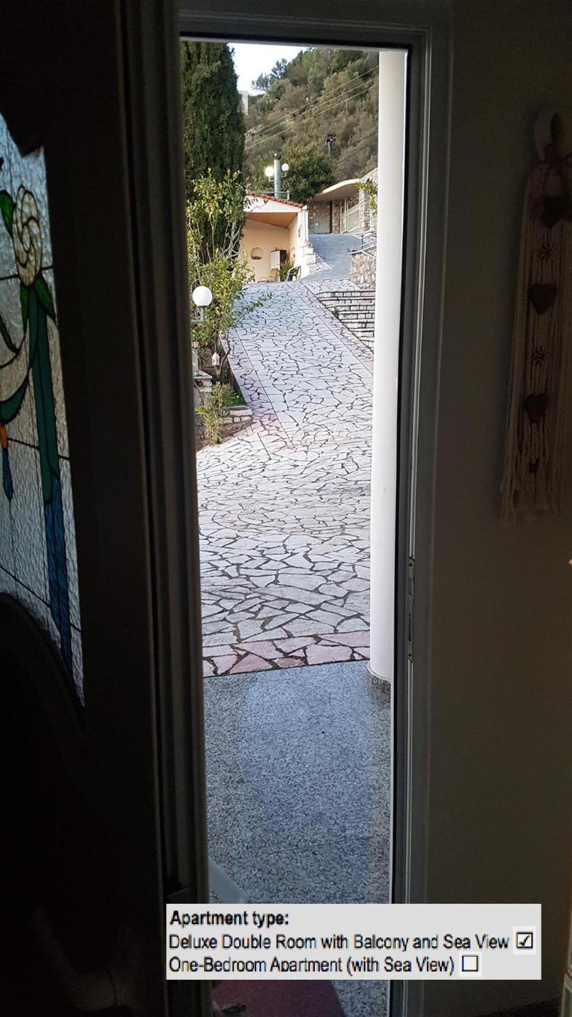 Verga Panorama Apartments Kalamata Esterno foto